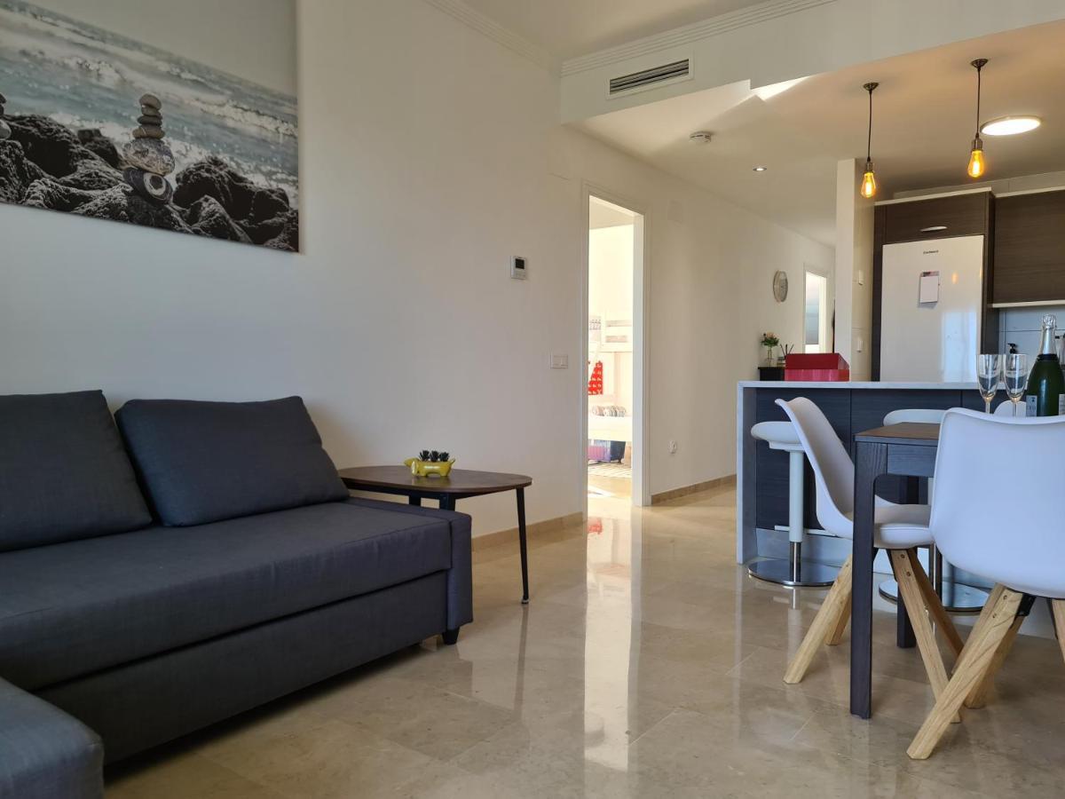 Seaside Serenity - Stylish Apartment With Spectacular Views Manilva Extérieur photo