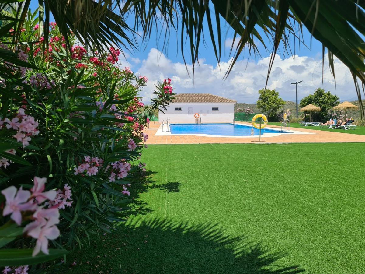 Seaside Serenity - Stylish Apartment With Spectacular Views Manilva Extérieur photo